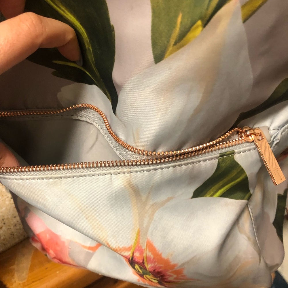 Ted baker back pack - Picture 3 of 5